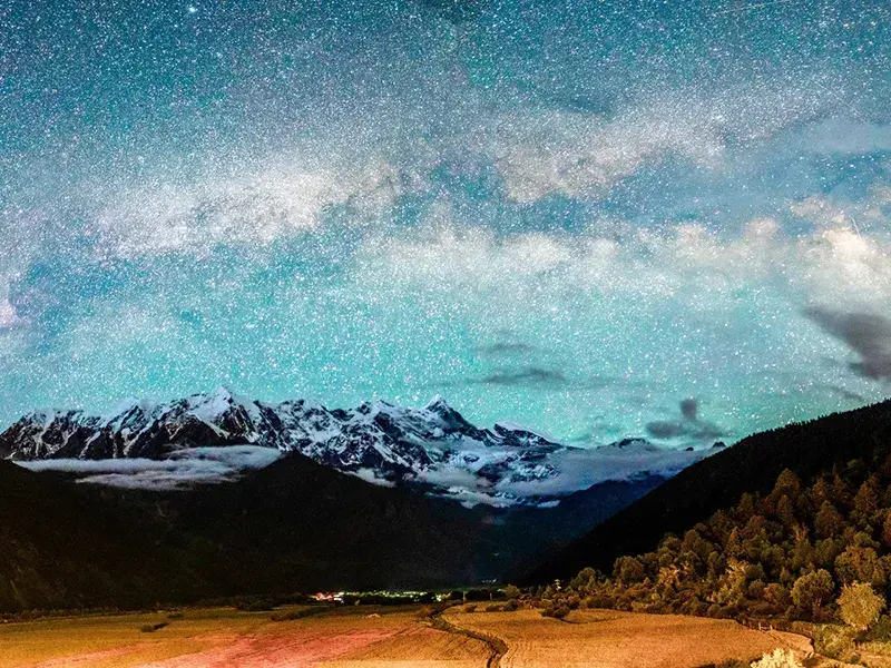 2026 RoamFun Sichuan-Tibet [Heavenly Crossing] — Must-Drive G318 Sichuan-Tibet Highway + Mount Siguniang + Daocheng Yading + Yamdrok Lake 11-Day Tour, 2-6 Person Small Group - Sichuan-Tibet Highway 6