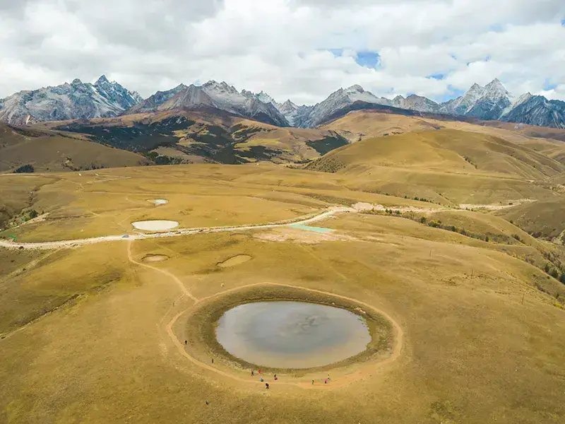 2026 [Genye Hidden Realm] Yuzixi + Genye Eye + Lenggu Temple + Litang + Xinduqiao Self-Drive Crossing 6-Day Tour - Sichuantour cover image